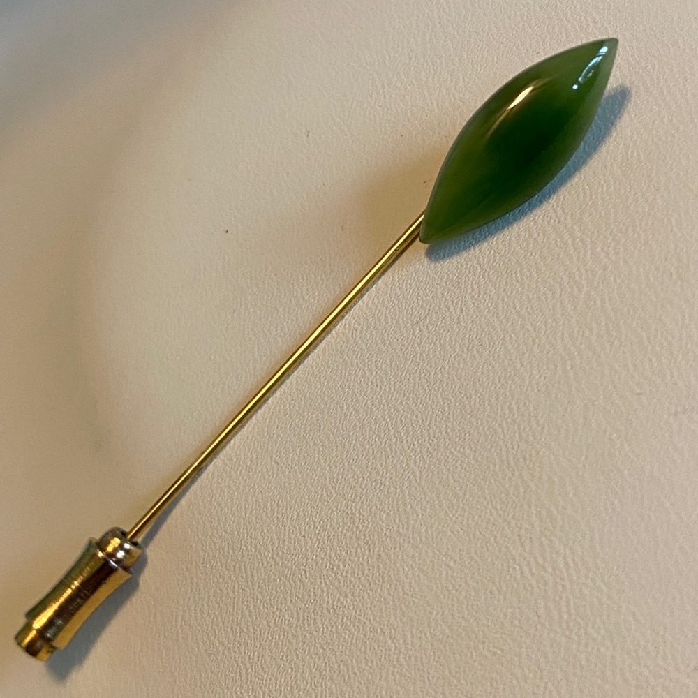 Vintage Jade Brooch Pin